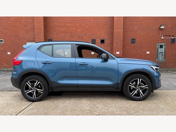 Used Volvo XC40 2024 for sale - 76295309: Photo 18