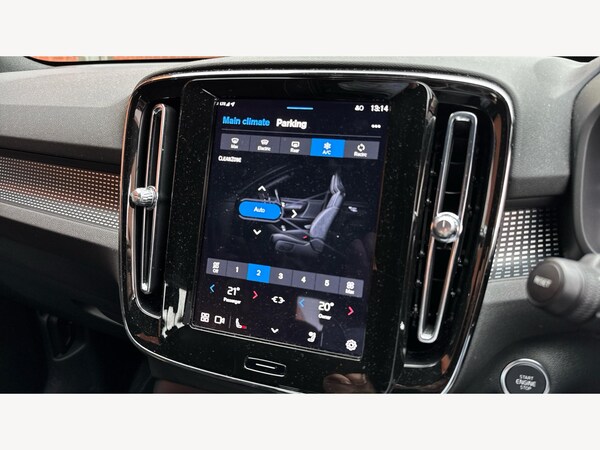Used Volvo XC40 2024 for sale - 76295309: Photo 24