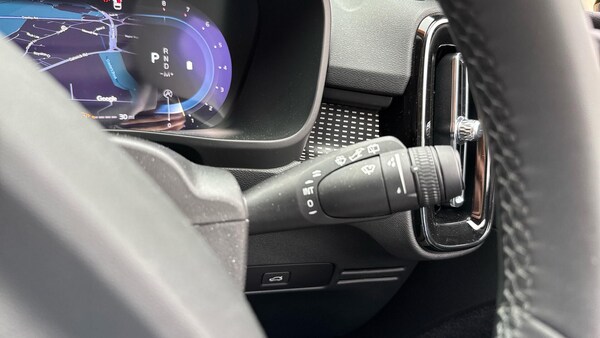 Used Volvo XC40 2024 for sale - 76295309: Photo 34