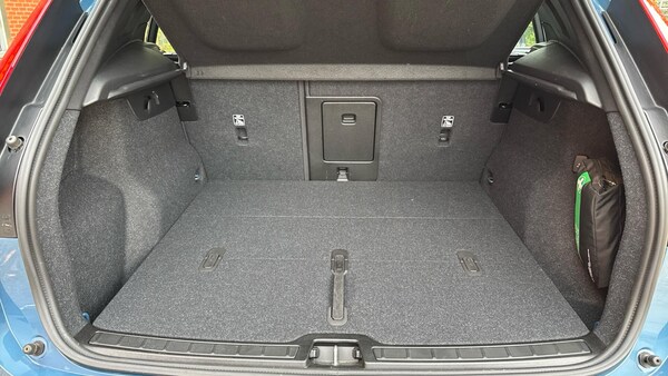Used Volvo XC40 2024 for sale - 76295309: Photo 43