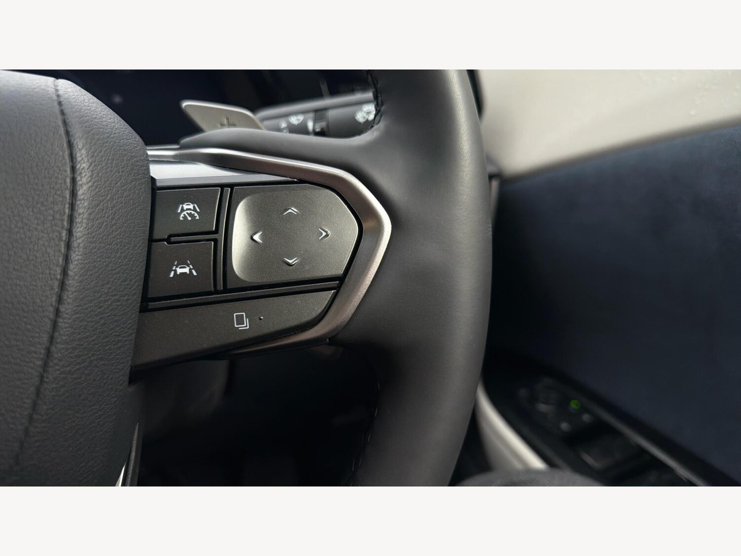 Used Lexus RZ 2025 for sale - 77586671: Photo 30