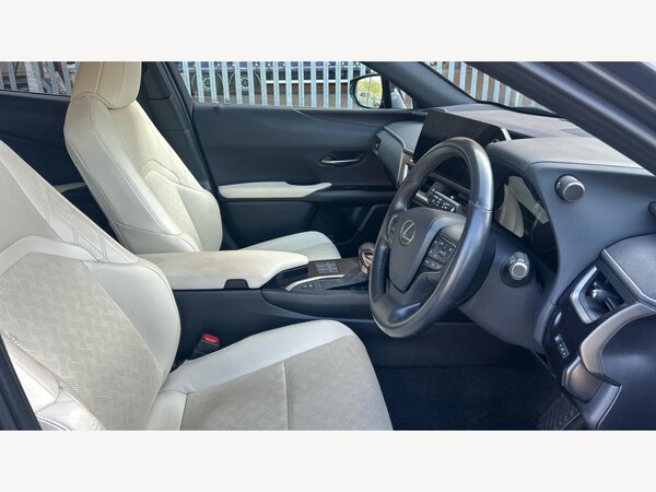 Used Lexus UX 2023 for sale - 76294716: Photo 15