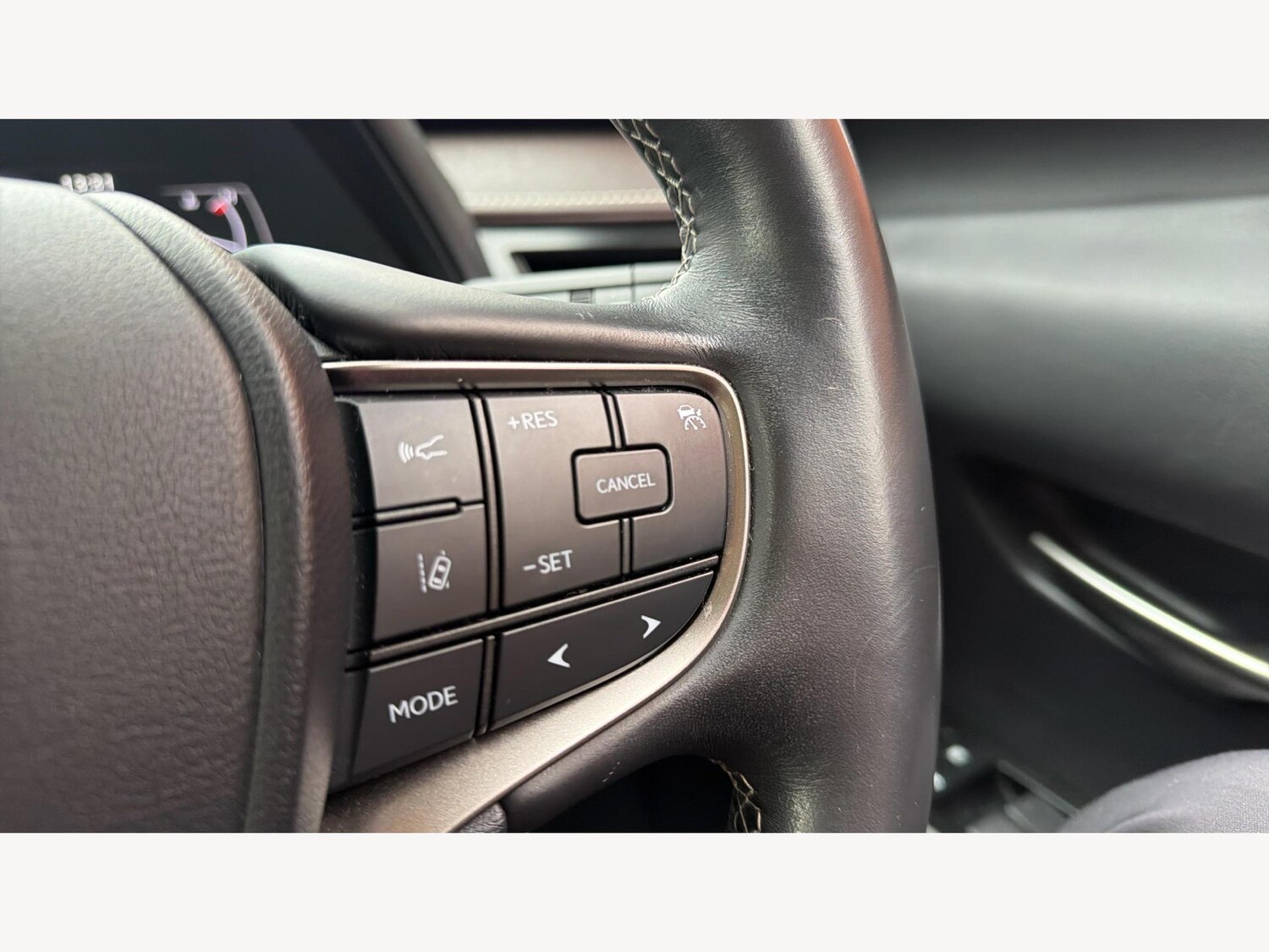 Used Lexus UX 2019 for sale - 77074595: Photo 27