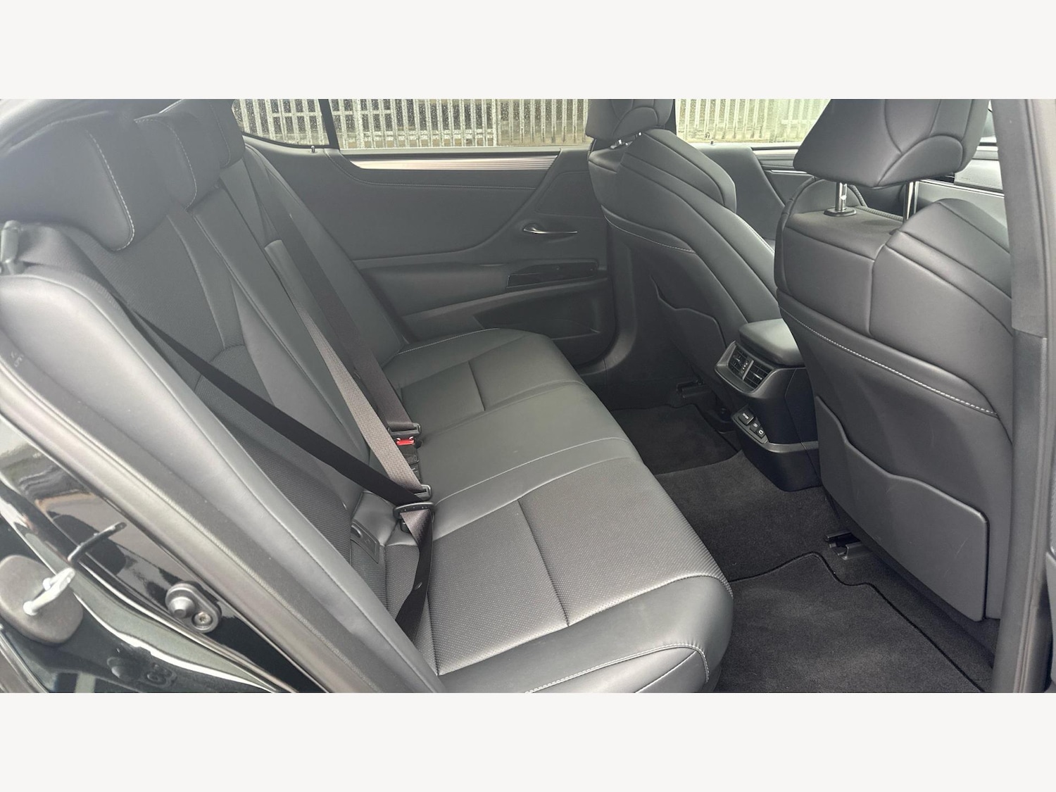 Used Lexus ES 2024 for sale - 76378018: Photo 11