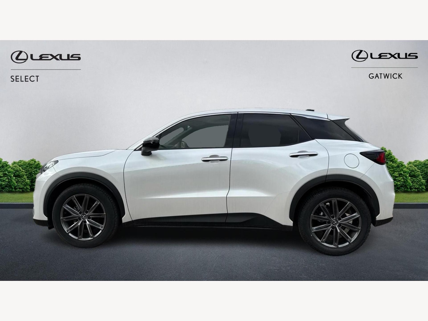 Used Lexus LBX 2024 for sale - 76388479: Photo 3