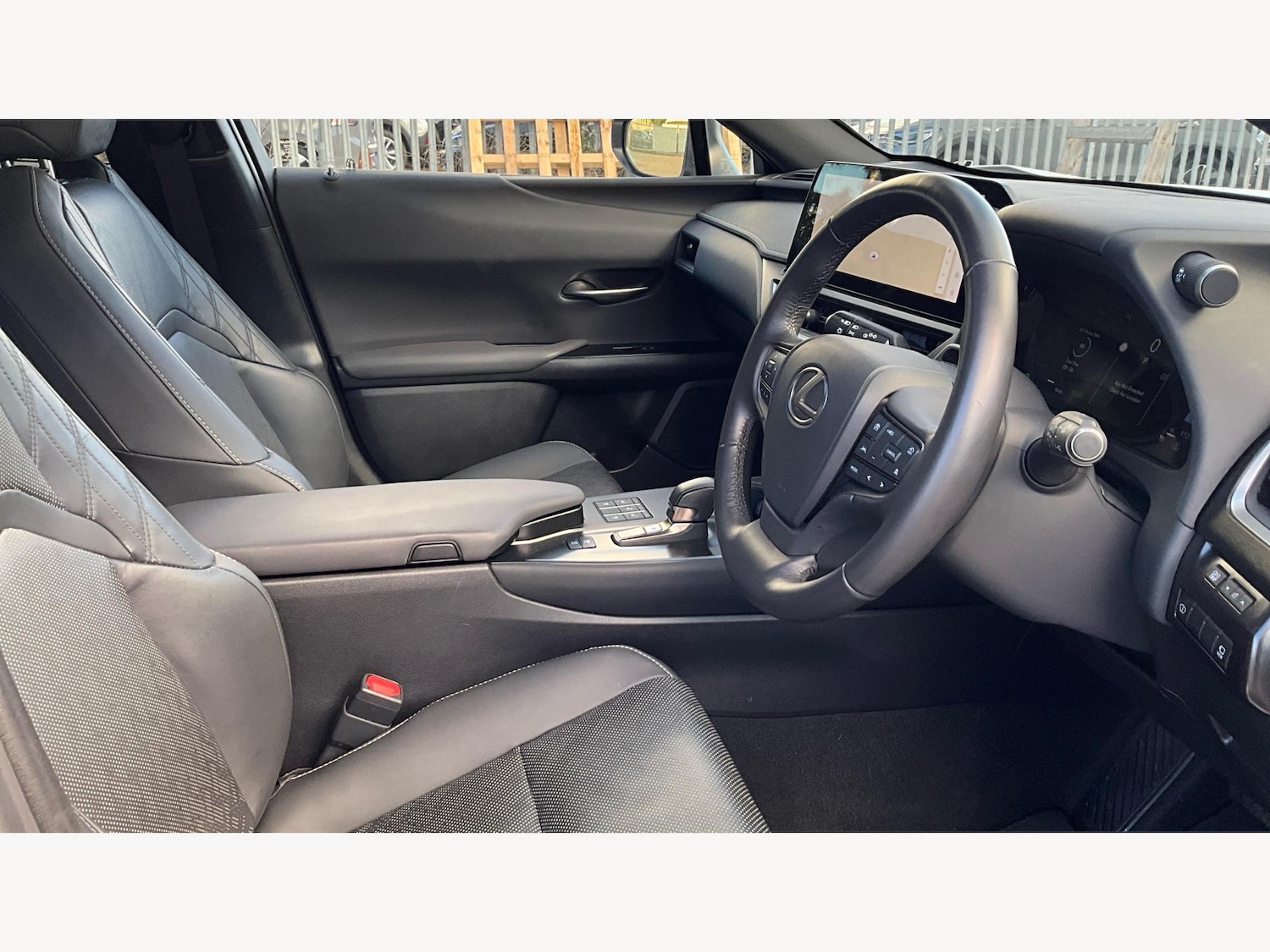 Used Lexus UX 2024 for sale - 76715404: Photo 15
