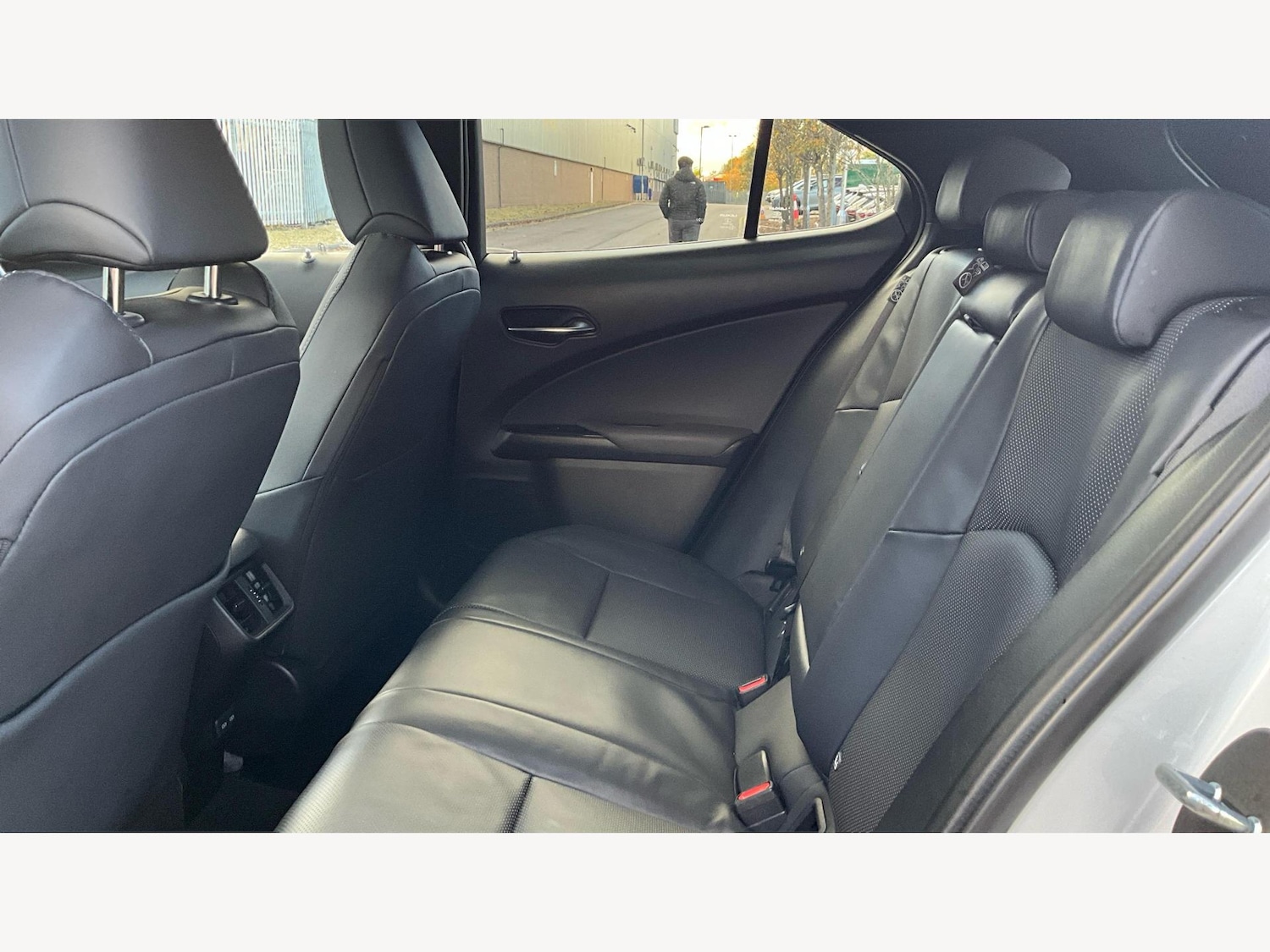 Used Lexus UX 2024 for sale - 76715404: Photo 16
