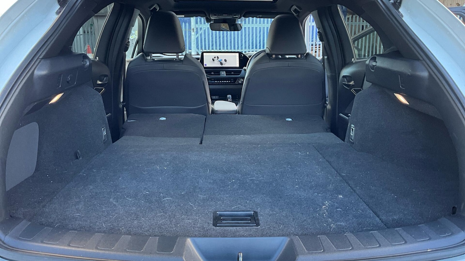 Used Lexus UX 2024 for sale - 76715404: Photo 39