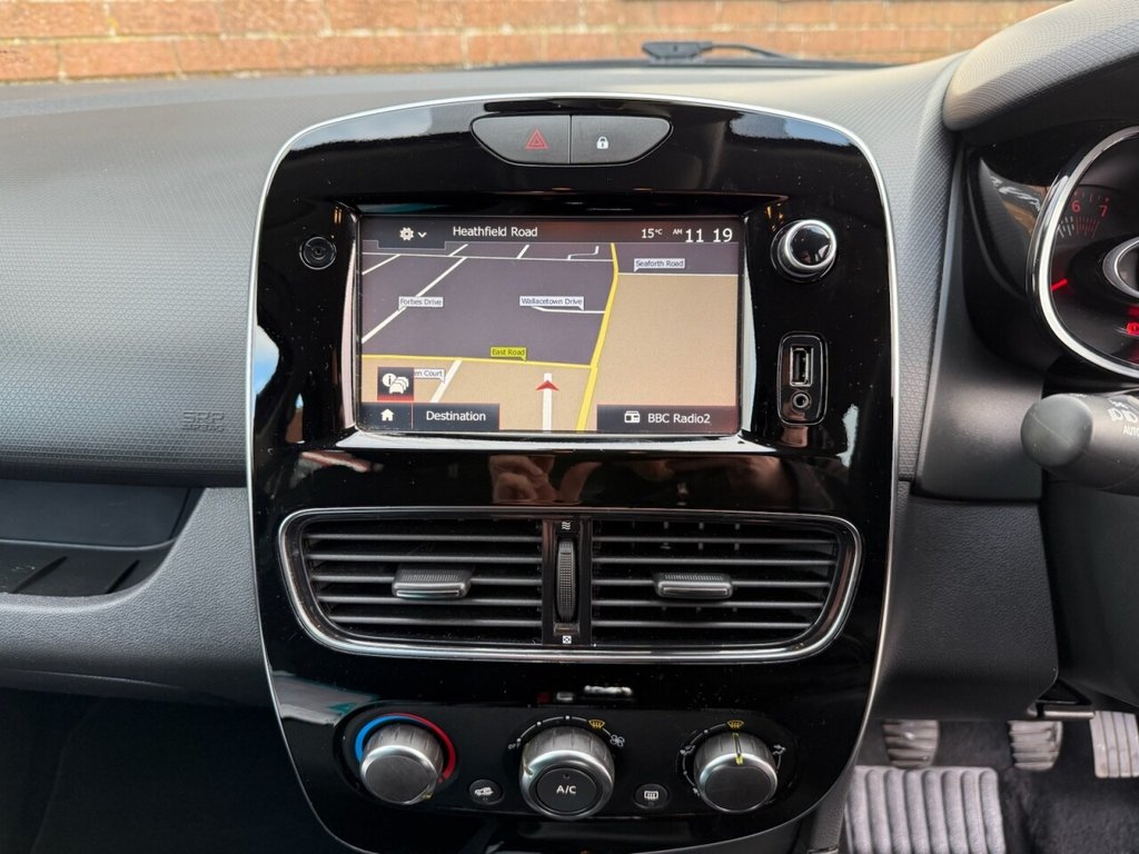 Used Renault Clio 2016 for sale - 76631686: Photo 12