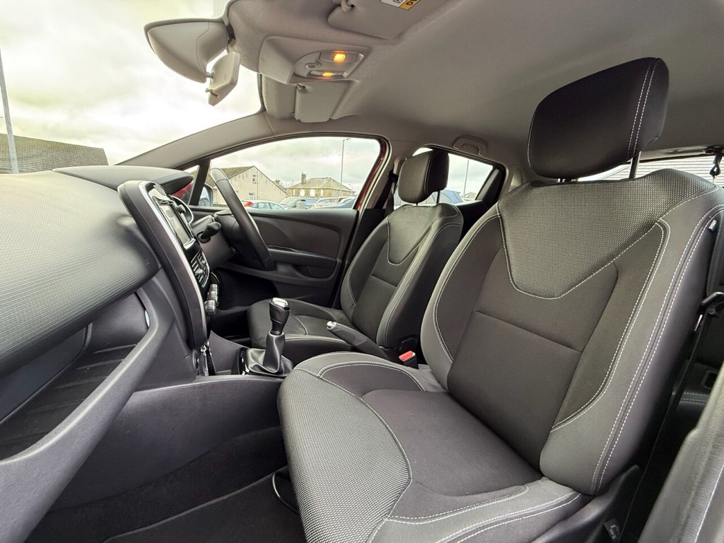 Used Renault Clio 2016 for sale - 76631686: Photo 15