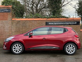 Used Renault Clio 2016 for sale - 76631686: Photo