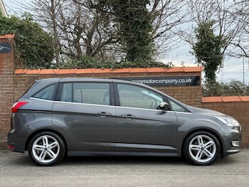 Used Ford Grand C-Max 2018 for sale - 76631903: Photo