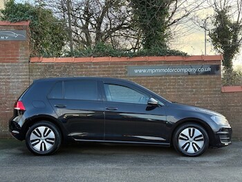Used Volkswagen Golf 2013 for sale - 77187935: Photo