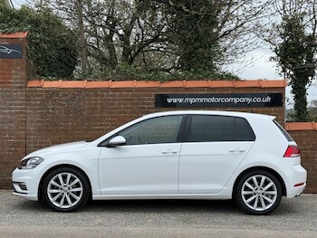 Used Volkswagen Golf 2019 for sale - 78083102: Photo