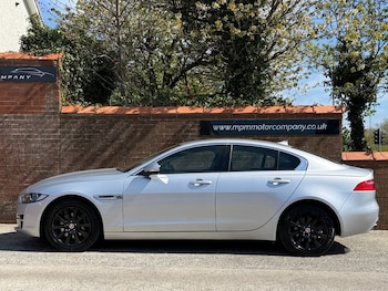 Used Jaguar XE 2016 for sale - 78271622: Photo