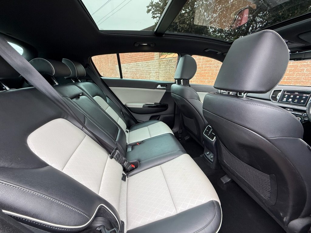 Used Kia Sportage 2018 for sale - 76631940: Photo 12