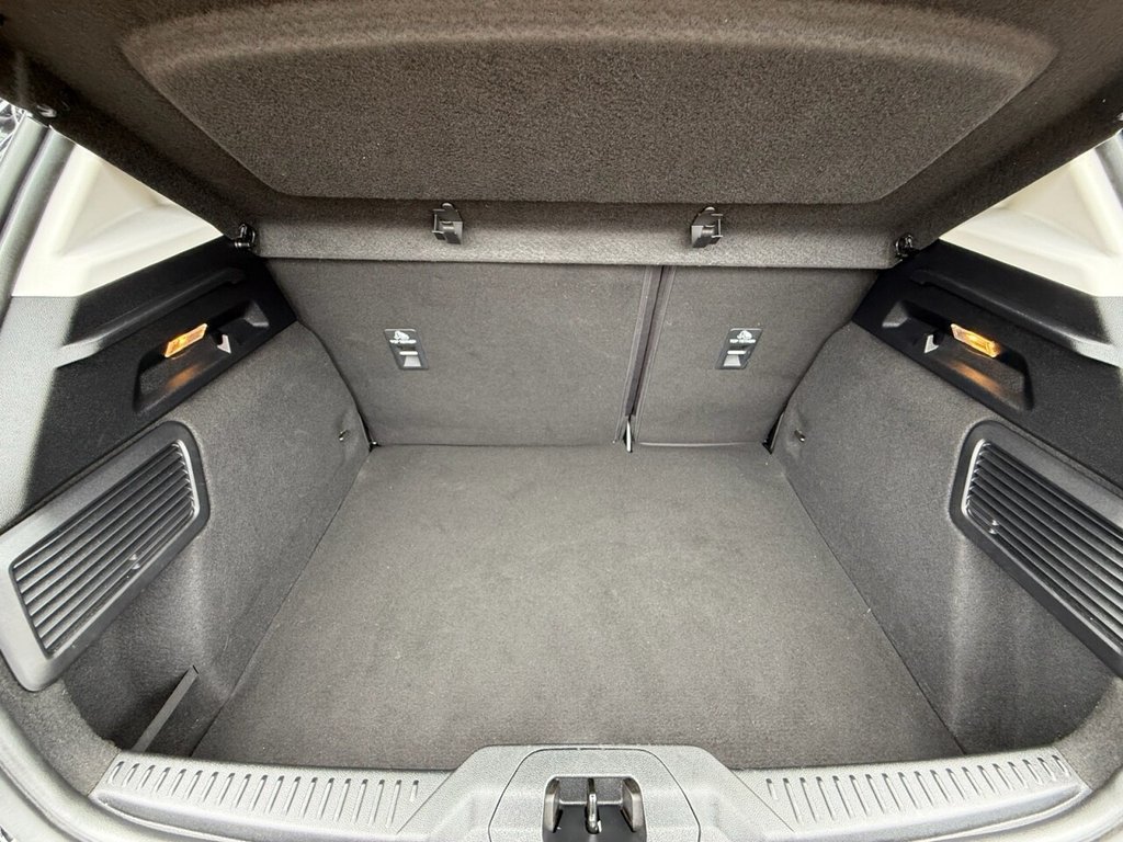 Used Ford Focus 2018 for sale - 77302112: Photo 16