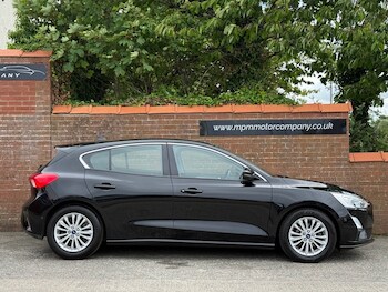 Used Ford Focus 2018 for sale - 77302112: Photo