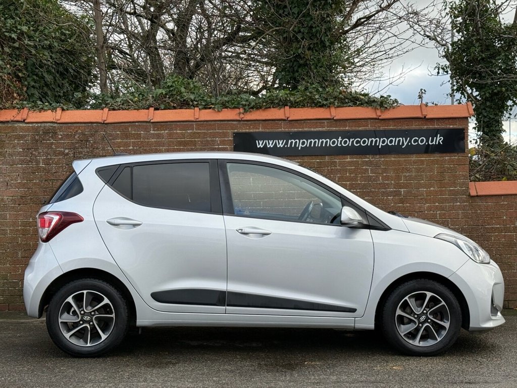 Used Hyundai i10 2018 for sale - 76631750: Photo 3