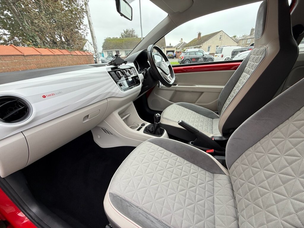 Used Volkswagen up! 2018 for sale - 76631937: Photo 13