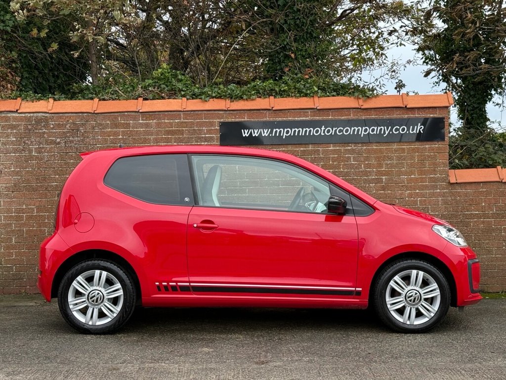 Used Volkswagen up! 2018 for sale - 76631937: Photo 3