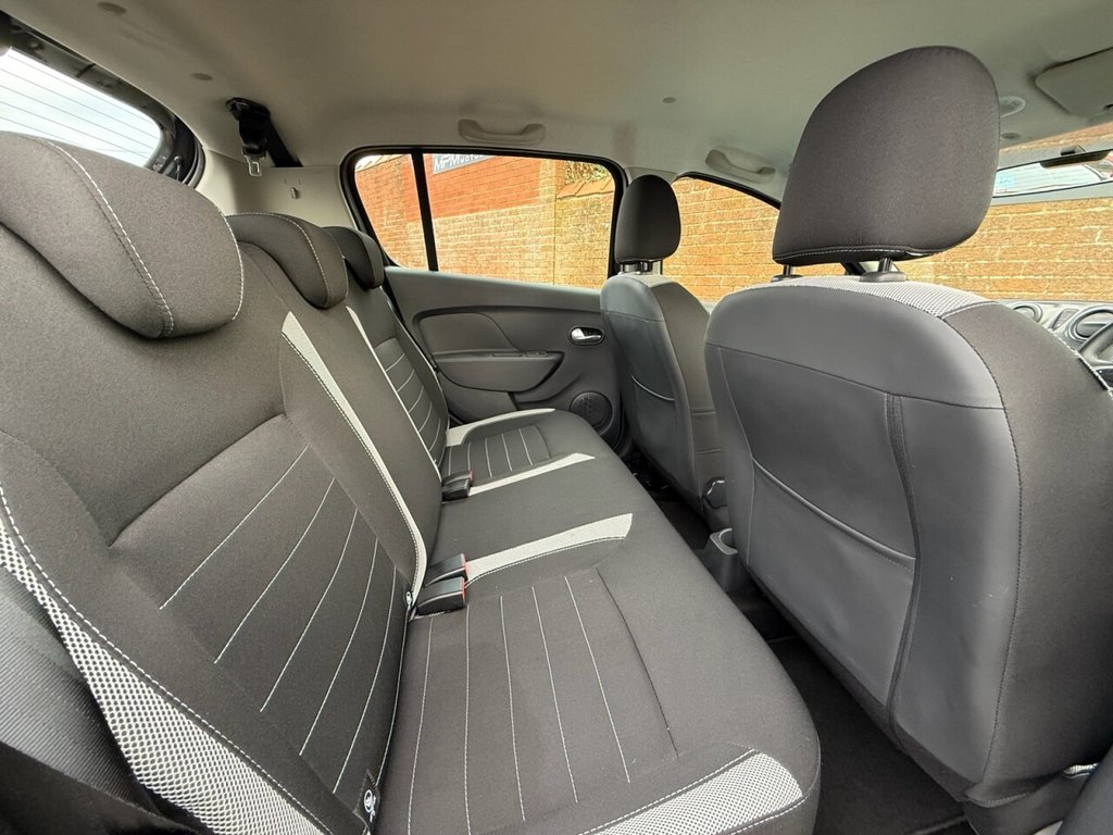 Used Dacia Sandero Stepway 2018 for sale - 76821045: Photo 12