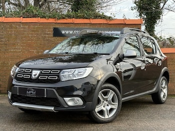 Used Dacia Sandero Stepway 2018 for sale - 76821045: Photo