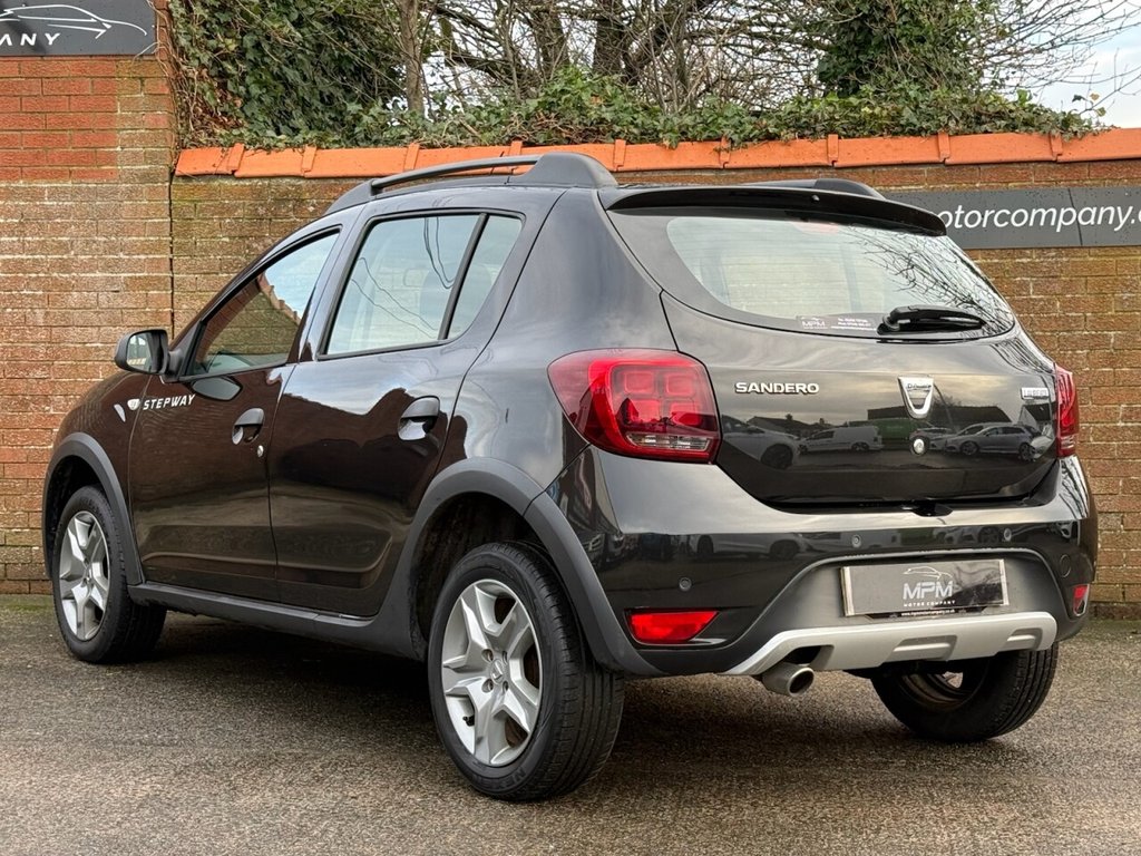 Used Dacia Sandero Stepway 2018 for sale - 76821045: Photo 6