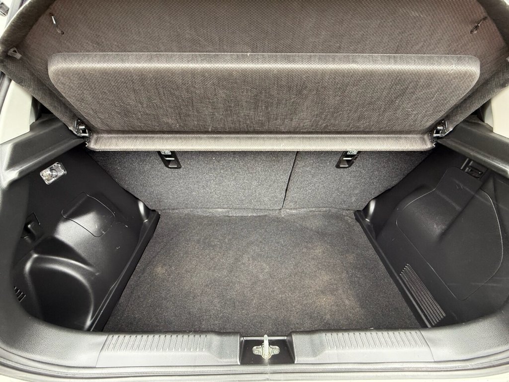 Used Suzuki Swift 2018 for sale - 76631897: Photo 16