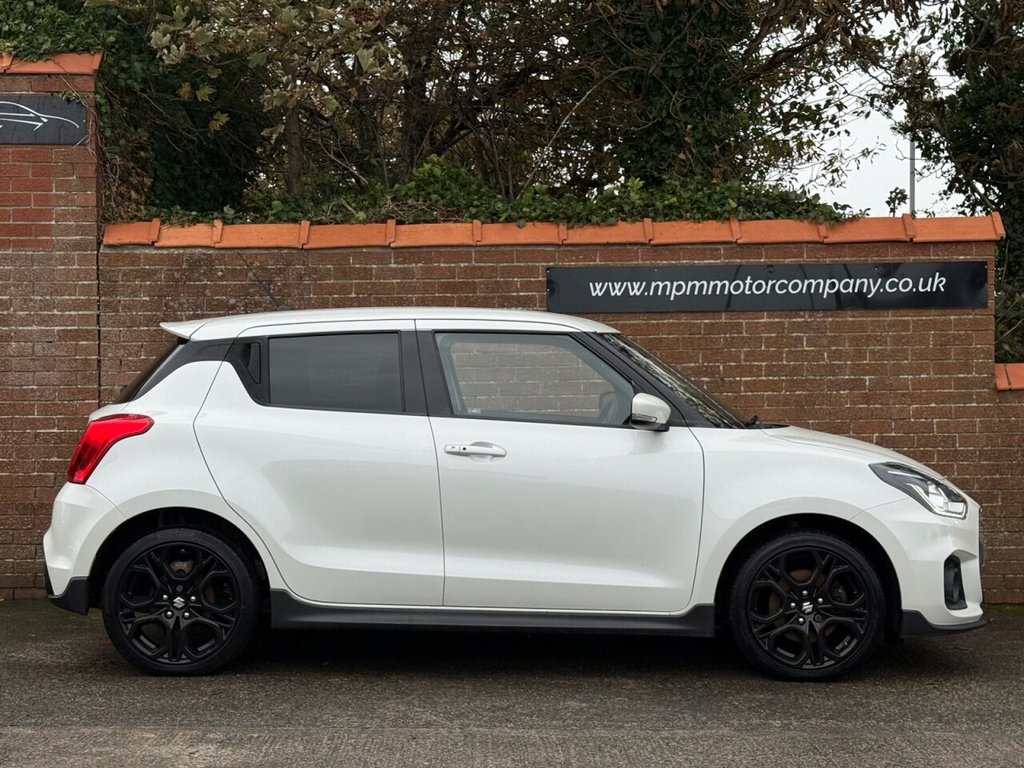 Used Suzuki Swift 2018 for sale - 76631897: Photo 3