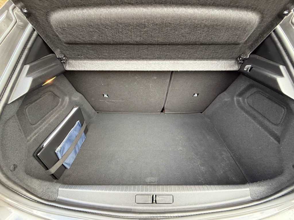 Used Peugeot 208 2020 for sale - 76631942: Photo 16