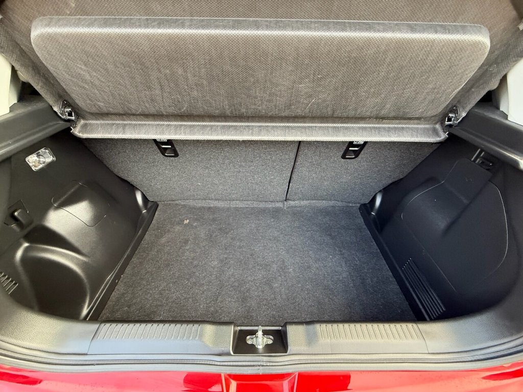 Used Suzuki Swift 2018 for sale - 76631901: Photo 16