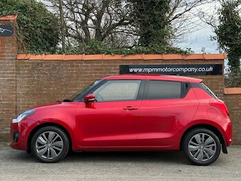 Used Suzuki Swift 2018 for sale - 76631901: Photo