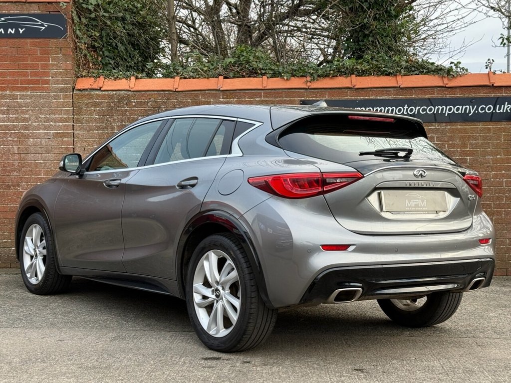 Used Infiniti Q30 2017 for sale - 76631687: Photo 6