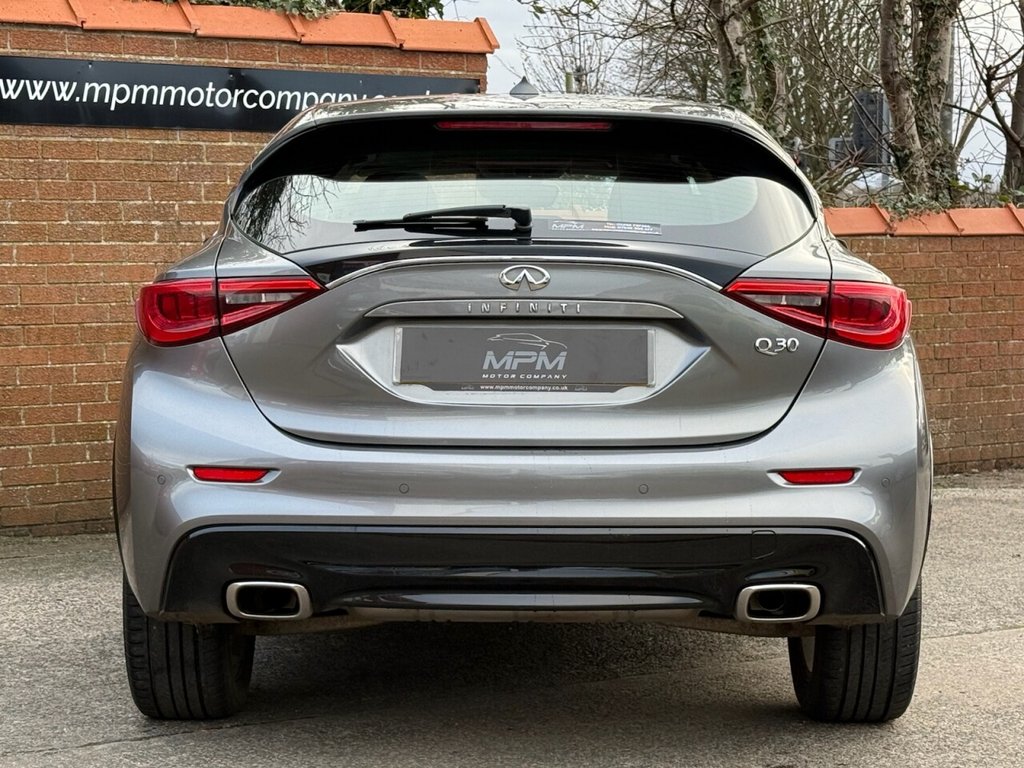 Used Infiniti Q30 2017 for sale - 76631687: Photo 8