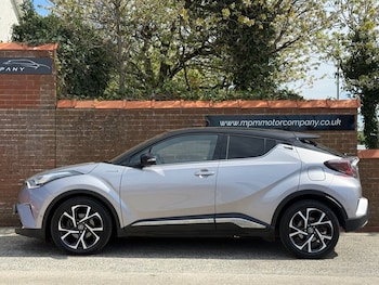Used Toyota C-HR 2017 for sale - 78256874: Photo