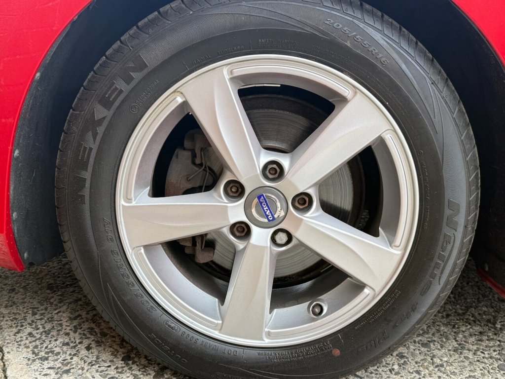 Used Volvo V40 2015 for sale - 78199941: Photo 17