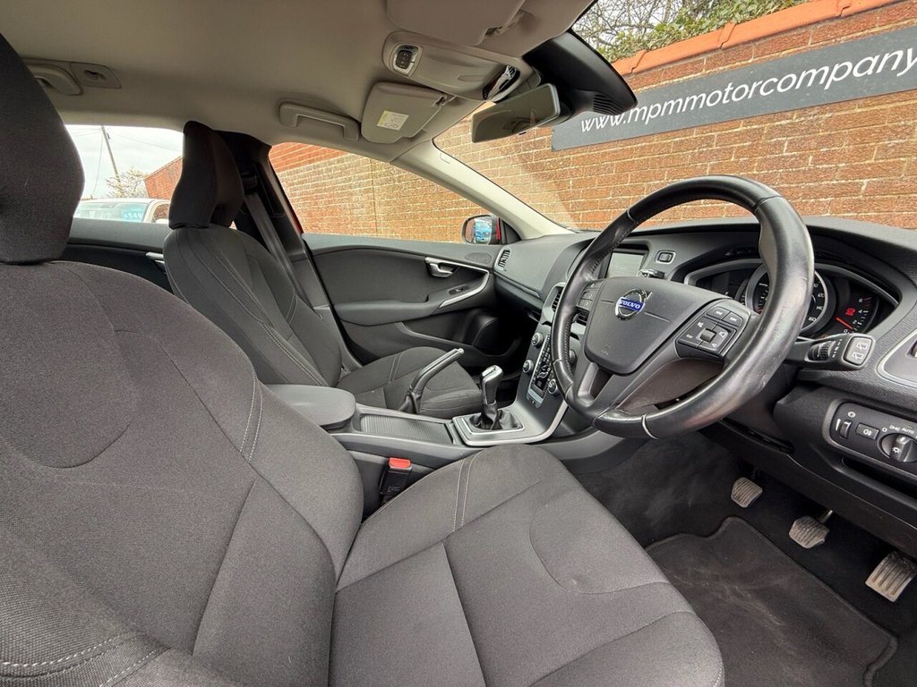 Used Volvo V40 2015 for sale - 78199941: Photo 9