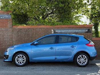 Used Renault Megane 2014 for sale - 76632391: Photo