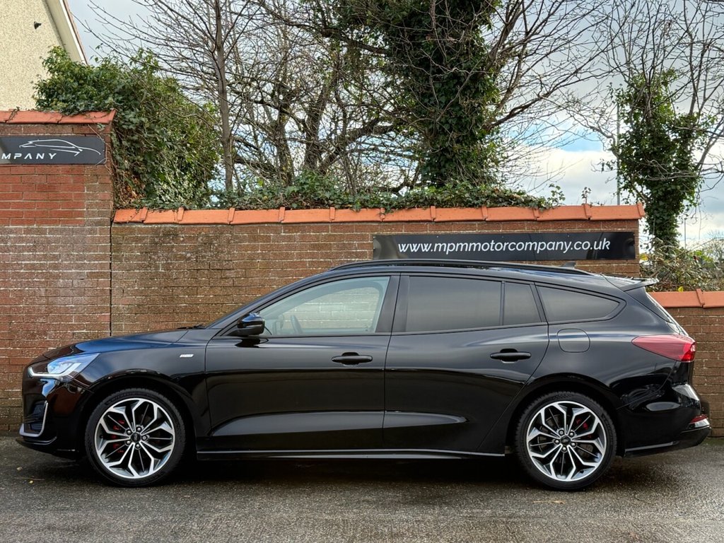 Used Ford Focus 2022 for sale - 76632005: Photo 4