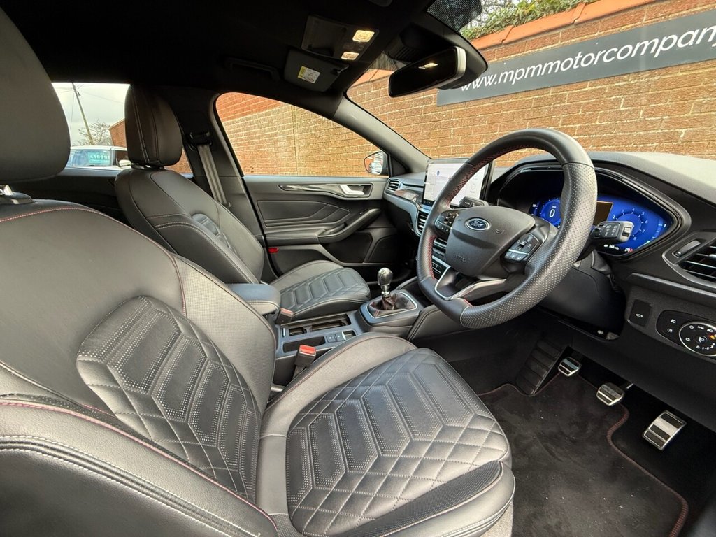 Used Ford Focus 2022 for sale - 76632005: Photo 9