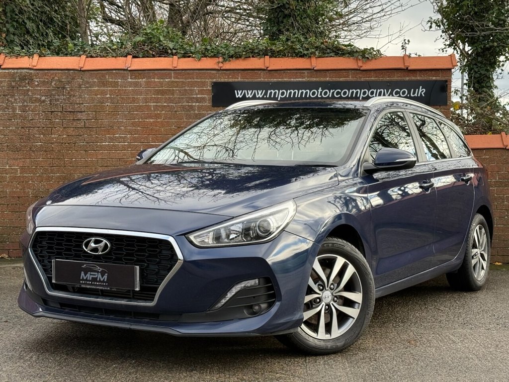 Used Hyundai i30 2018 for sale - 76631751: Photo 2