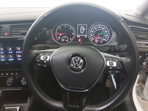 Used Volkswagen Golf 2018 for sale - 76213062: Photo 11