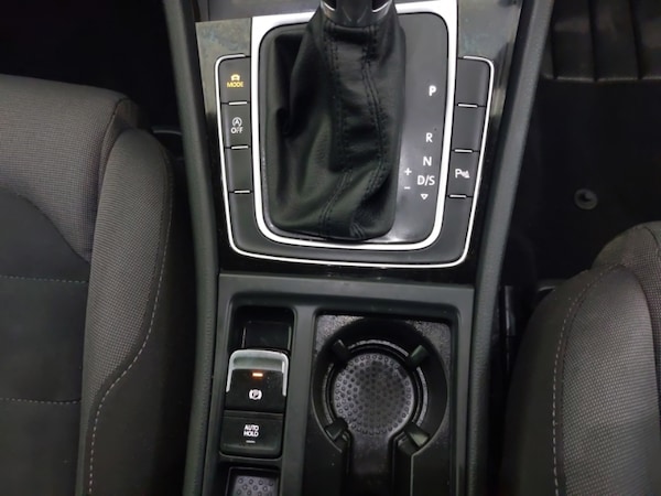 Used Volkswagen Golf 2018 for sale - 76213062: Photo 15