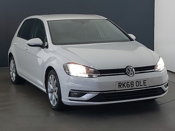 Used Volkswagen Golf 2018 for sale - 76213062: Photo 1