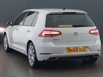 Used Volkswagen Golf 2018 for sale - 76213062: Photo 3