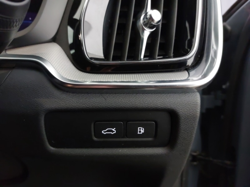 Used Volvo V60 2022 for sale - 77034806: Photo 14