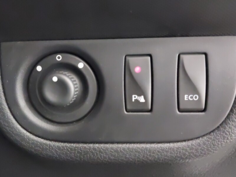 Used Dacia Sandero Stepway 2015 for sale - 77329601: Photo 16