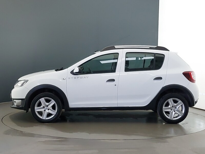 Used Dacia Sandero Stepway 2015 for sale - 77329601: Photo 4