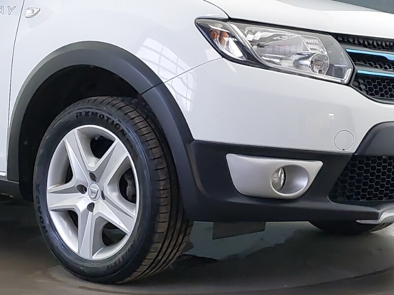 Used Dacia Sandero Stepway 2015 for sale - 77329601: Photo 9